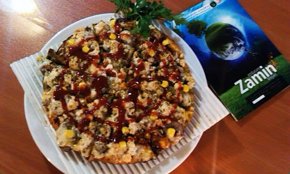 Zamin-vegan-resto-pizza-img-tehran-iran
