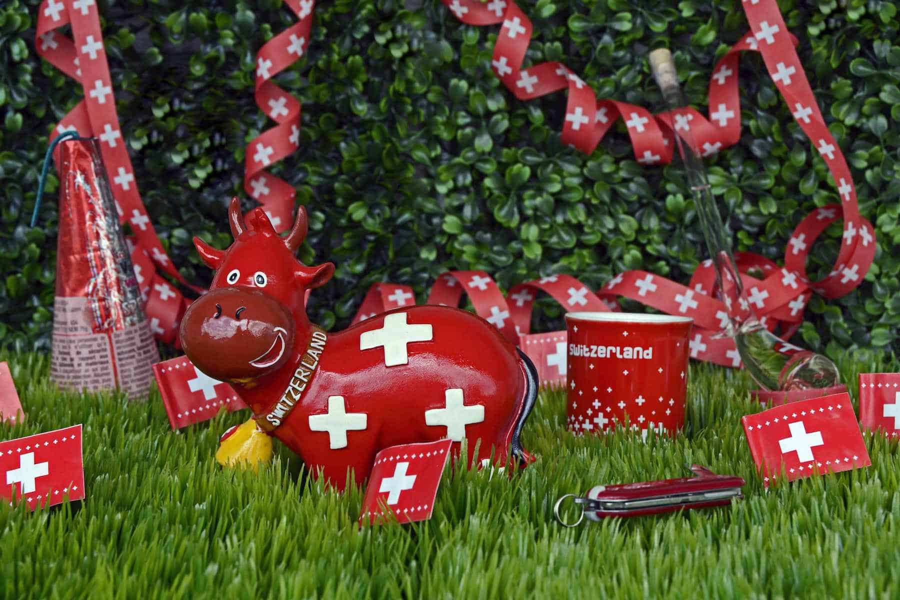 10 souvenirs to buy during travel to Switzerland