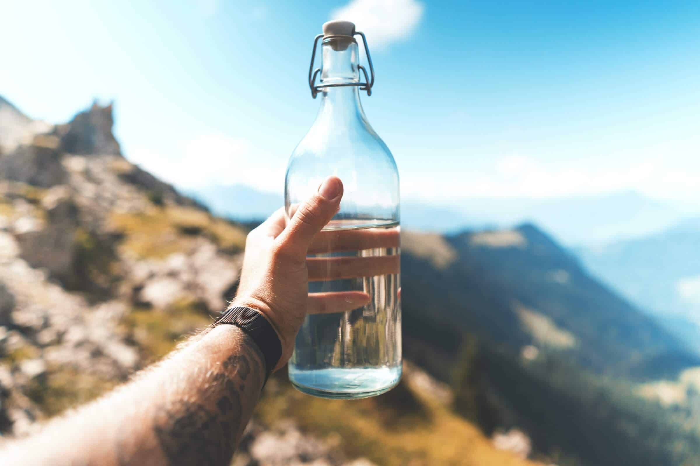 Top 10 Water Bottles For Traveling