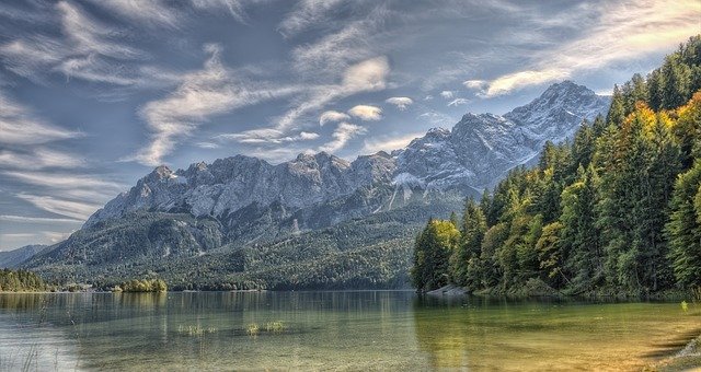 a-gorgeous-view-of-the-alps