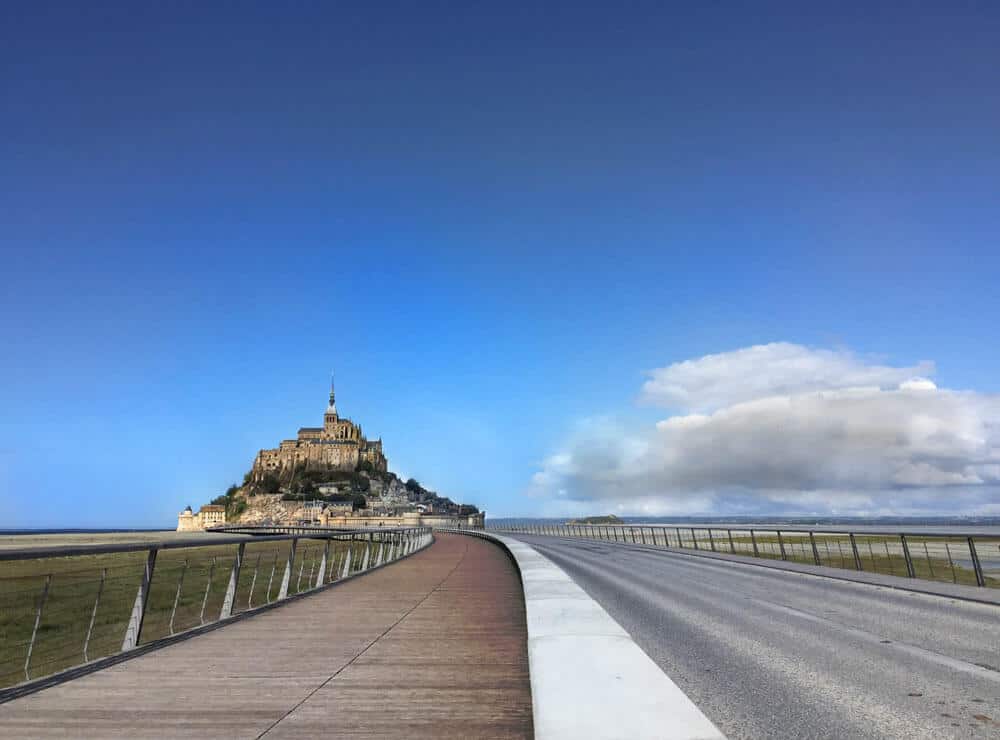 Mont Saint Michel-road